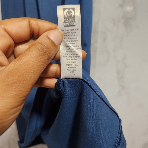 Athleta Limitless Keyhole Athletic Tank X-Small Blue - Picture 5 of 6